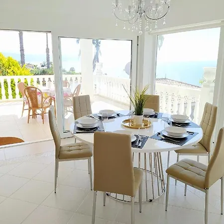 Carioca - With Private Pool, Marvelous Garden And Amazing Ocean View
