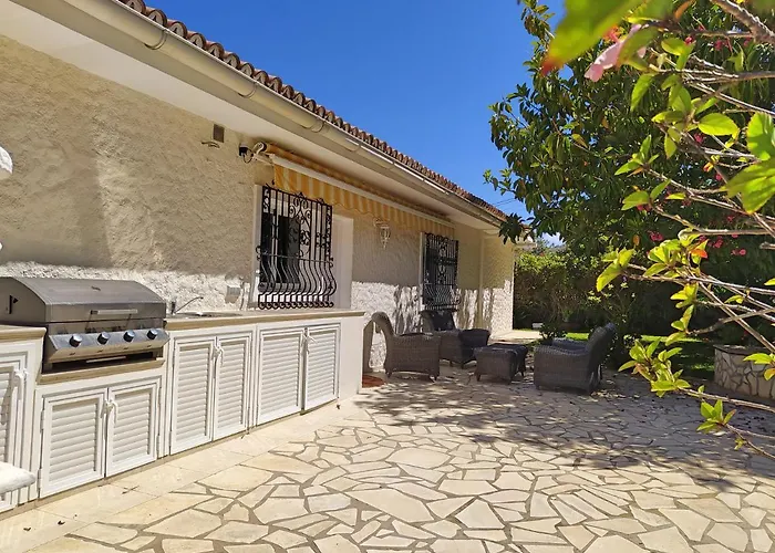 Villa Carioca - With Private Pool, Marvelous Garden And Amazing Ocean View *