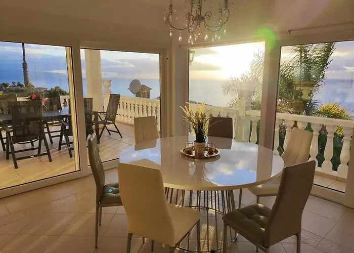 Carioca - With Private Pool, Marvelous Garden And Amazing Ocean View *